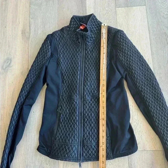 Zella Womens Jacket  Black Quilted Running Performance Fitted Full Zip Medium - Picture 2 of 6